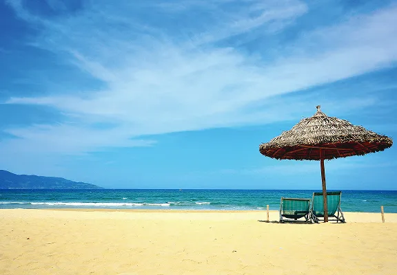 【サービス業】社員海外研修旅行（ベトナム・ダナン）